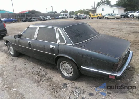 1988 Jaguar Xj6 z USA, uszkodzony, nr VIN SAJHV1648JC540850